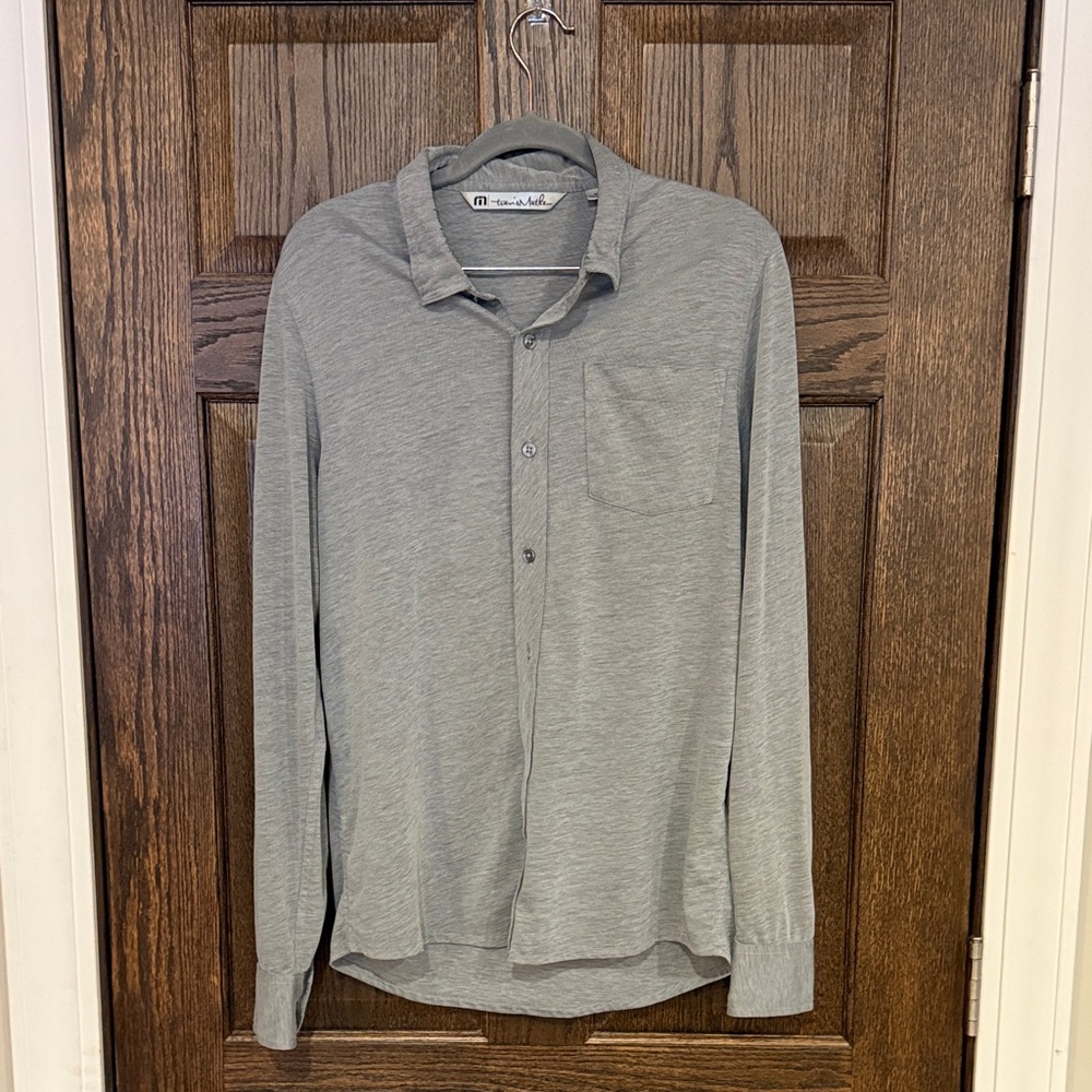 Travis Mathew Men's Gray Casual Button-Down Shirt